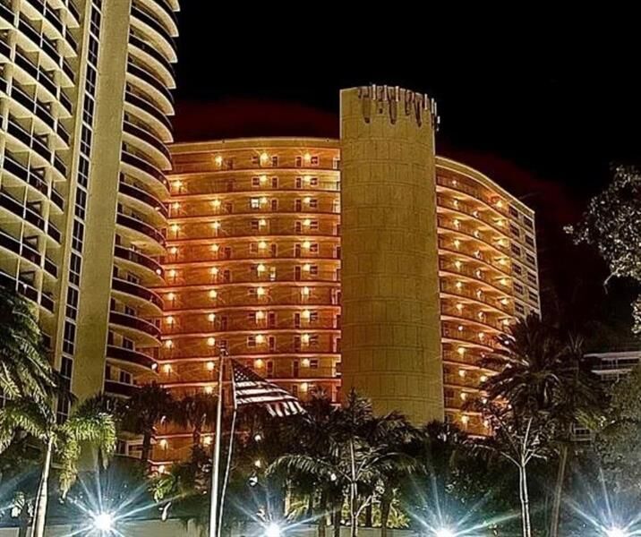 Property Photo: 4100 Galt Ocean Dr 306 FL 33308