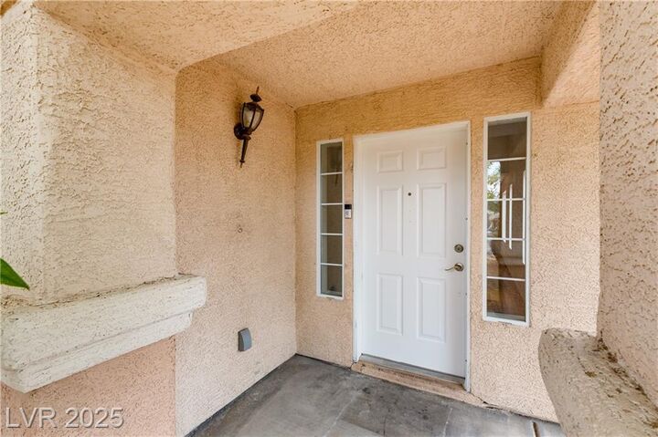 Property Photo:  10021 Peseo Cresta Avenue  NV 89117 