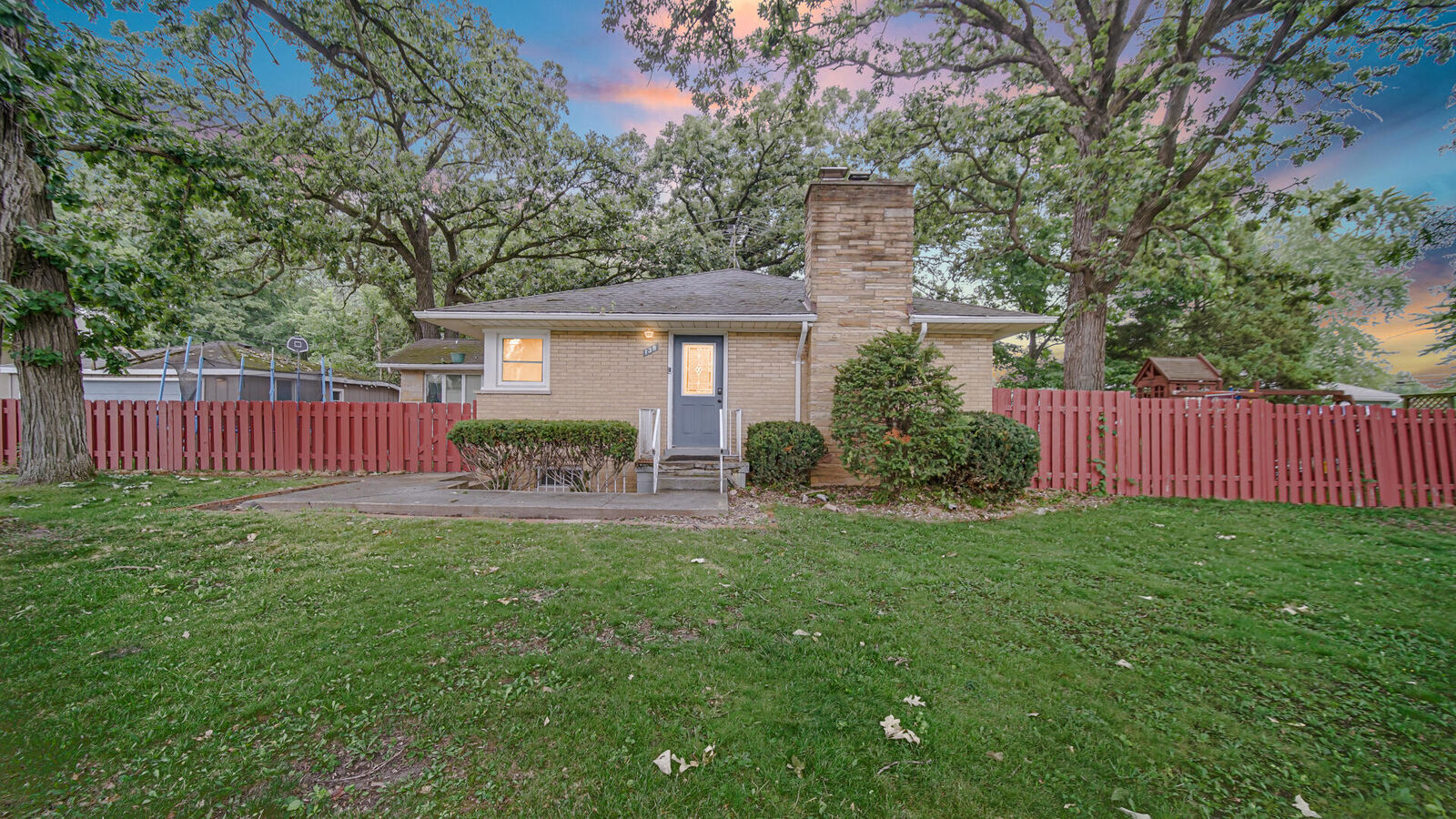 Property Photo: 138 N Road IN 46375