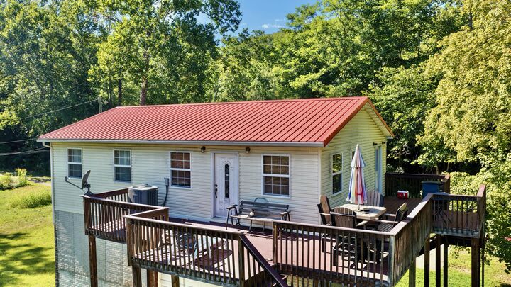 Property Photo: 334 Alligator Ln WV 24981