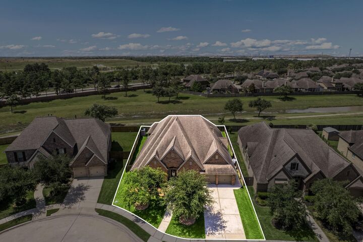 Property Photo: 13909 Morgan Bay Drive TX 77584