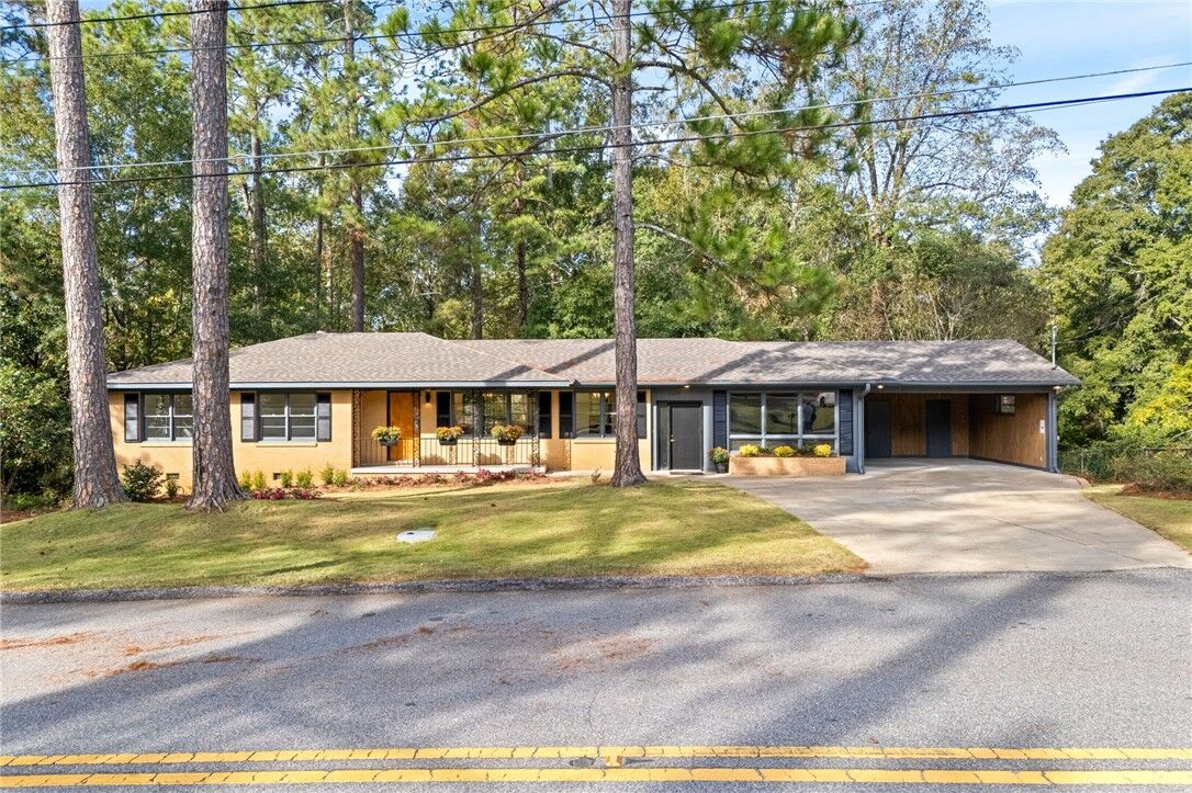 Property Photo:  1308 Denson Drive  AL 36801 