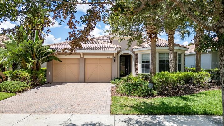 Property Photo:  11858 Barletta Drive  FL 32827 