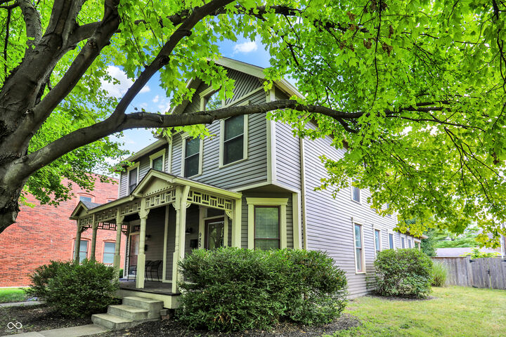 Property Photo: 925 Fayette Street IN 46202