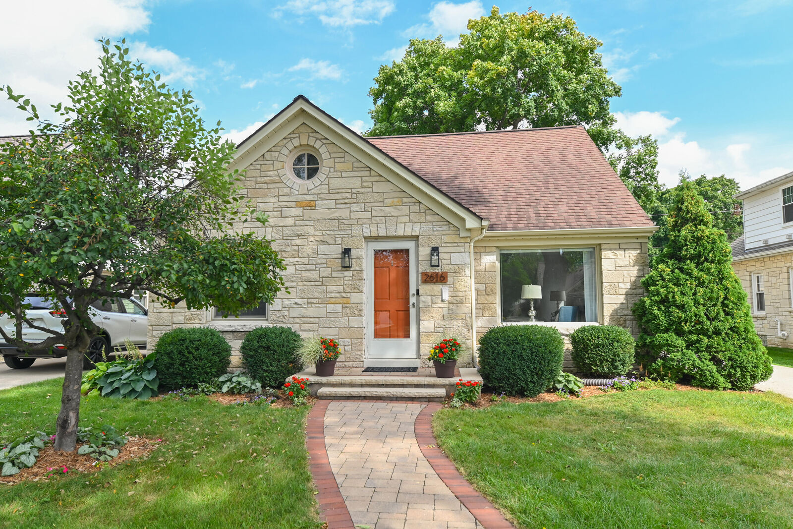 Property Photo:  2616 N 85th St  WI 53226