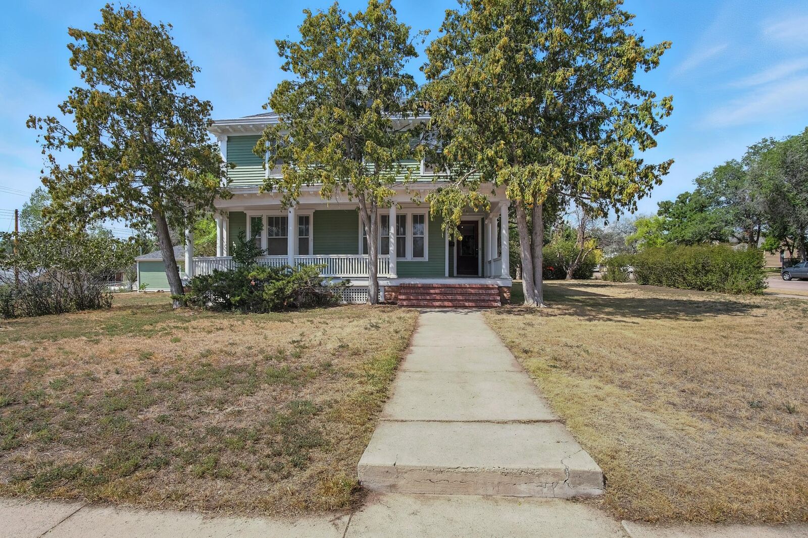 Property Photo: 346 N 17th Street SD 57747
