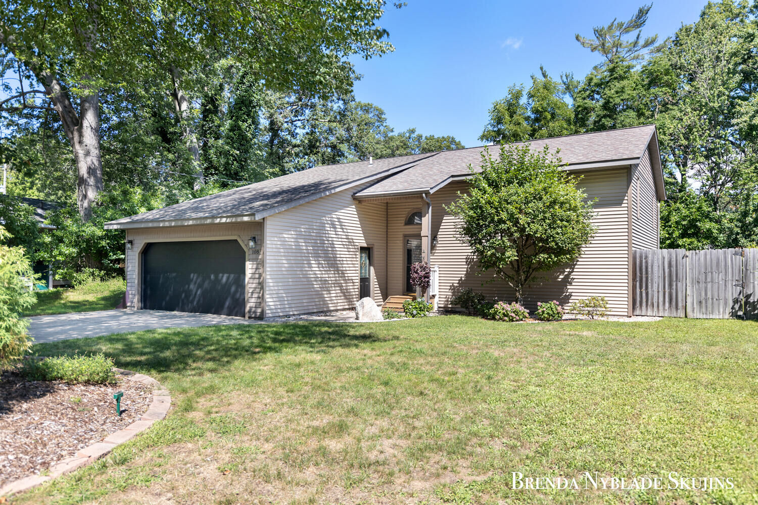 Property Photo: 108 California Avenue MI 49445