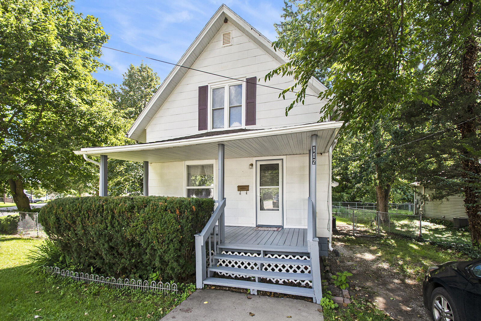 Property Photo: 117 S Harrison Street MI 49103