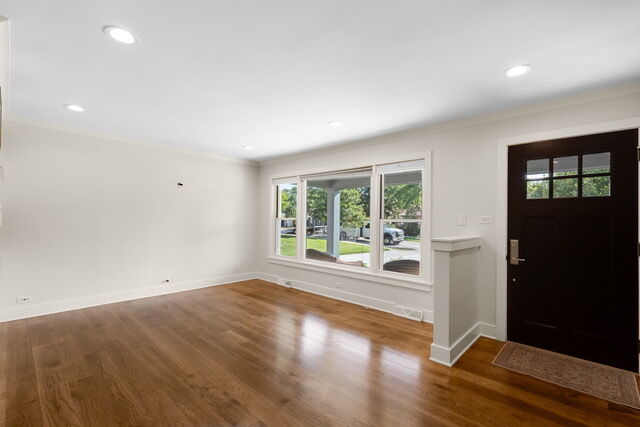 Property Photo: 5726 Carpenter Street IL 60516
