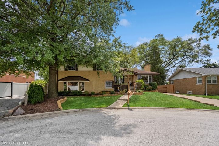 Property Photo: 6455 W 88th Place IL 60453