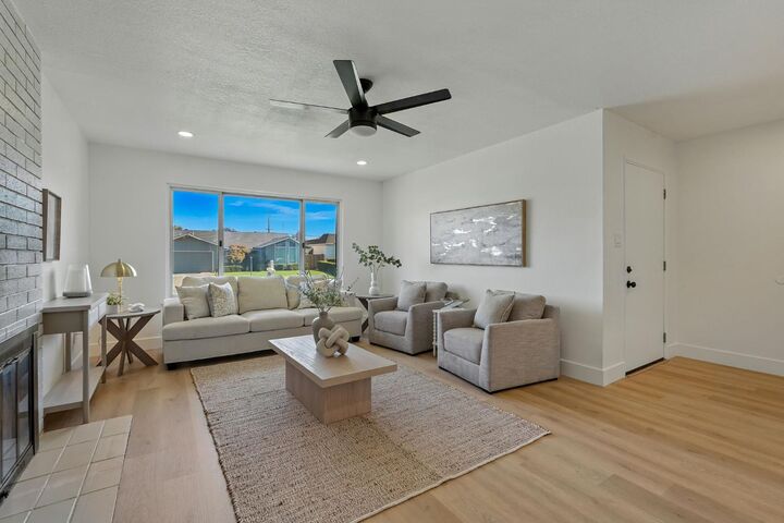 Property Photo: 3030 Notre Dame Drive CA 95826