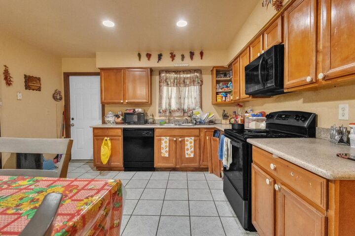 Property Photo: 500 Chestnut Avenue CA 95376