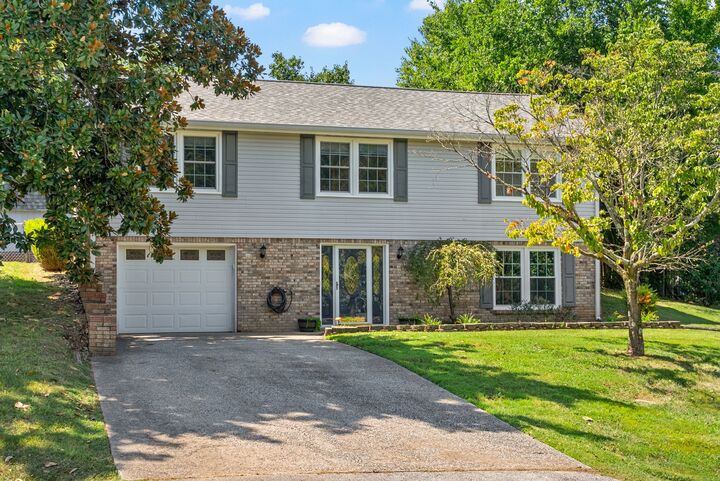 Property Photo: 306 Grassland Dr TN 37043