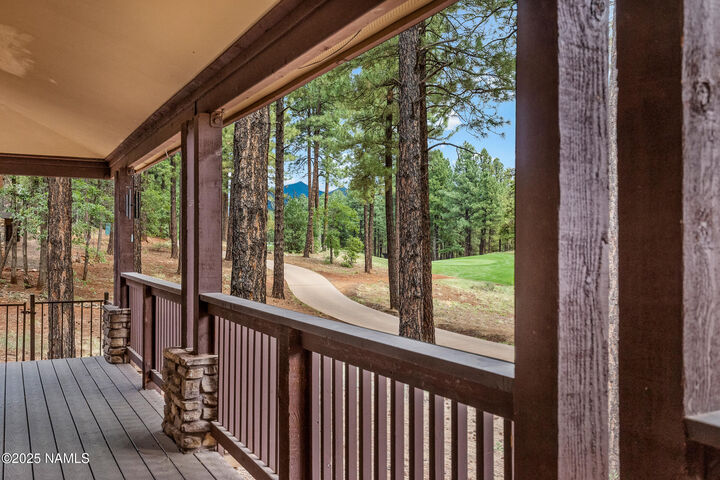 Property Photo:  4240 Lariat Loop  AZ 86005 