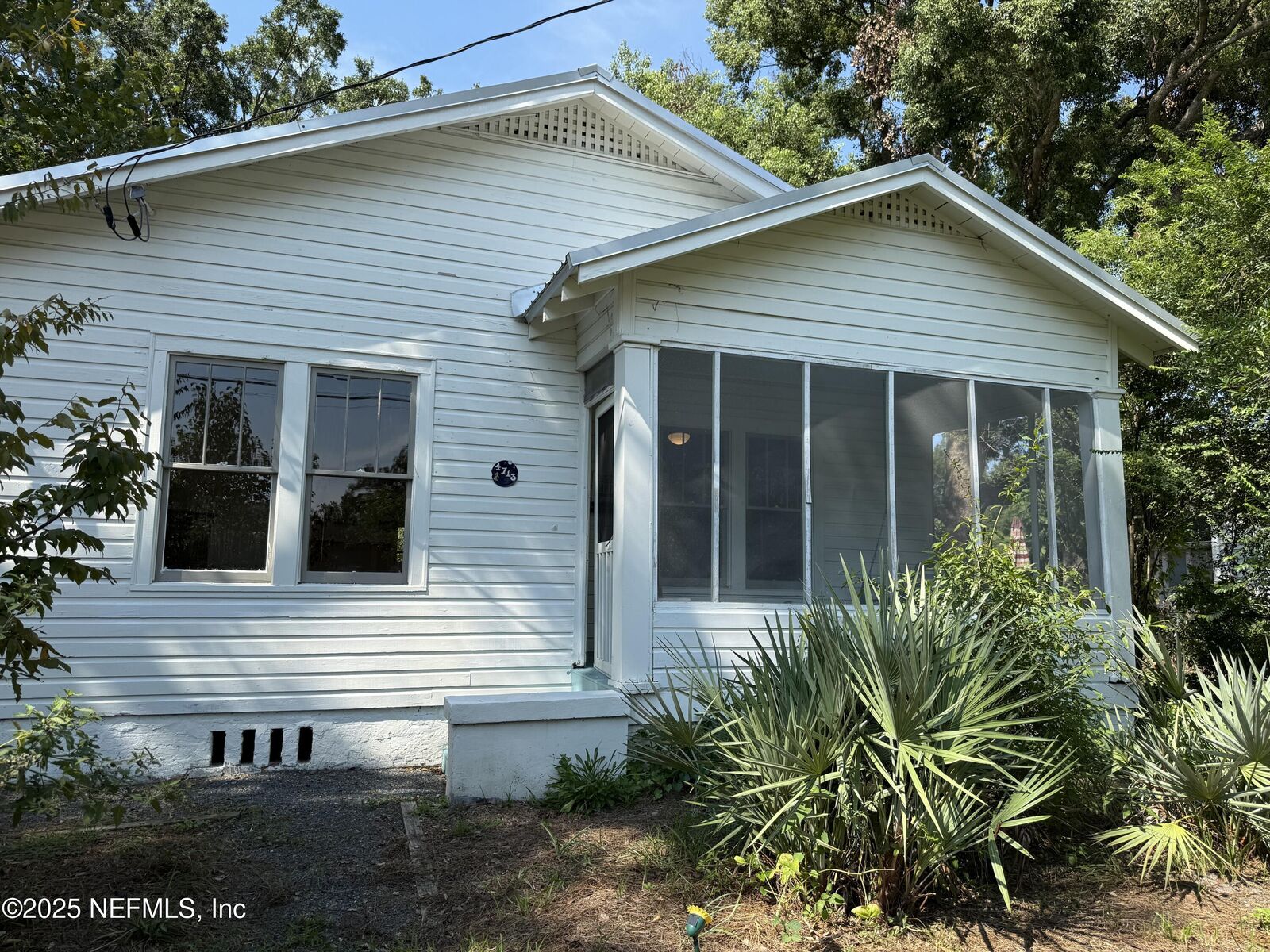 Property Photo: 4713 Kingsbury Street FL 32205