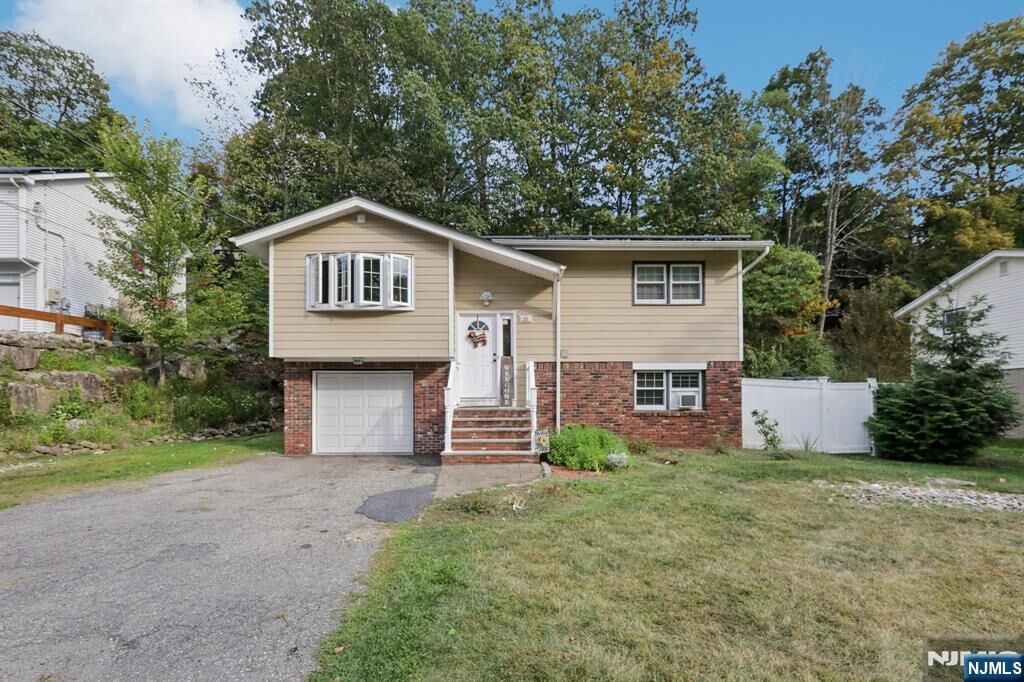 Property Photo: 23 Fordham Trail NJ 07843