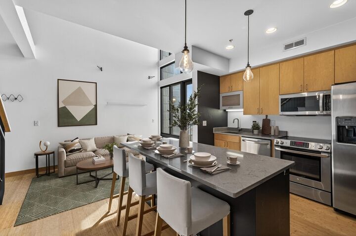 Property Photo: 10 E 26th Street 312 MN 55404