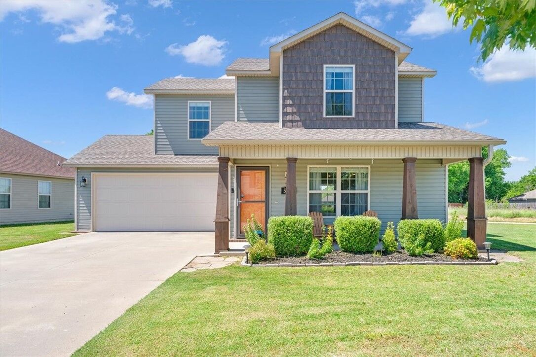 Property Photo: 5054 W Colfax Loop AR 72704