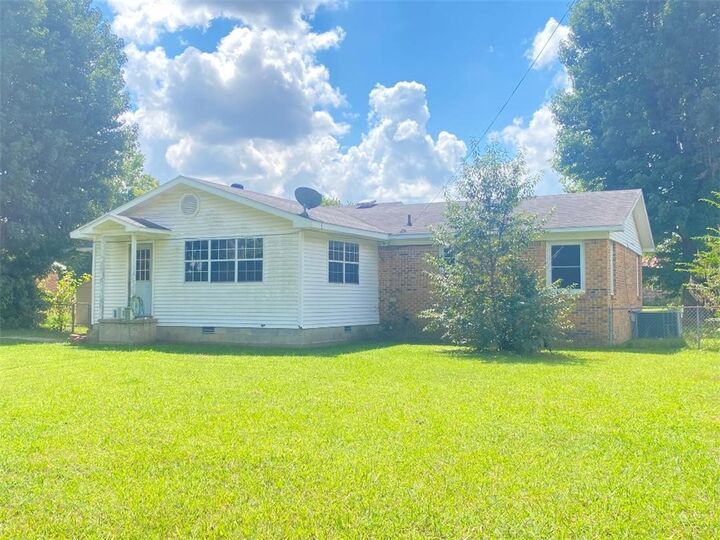 Property Photo: 608 Apple Street AR 72638