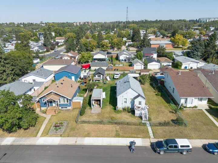 Property Photo: 5630 56 Street AB T4N 2K5