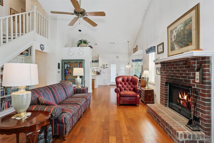 Property Photo: 3550 Sotogrande Pl FL 32504