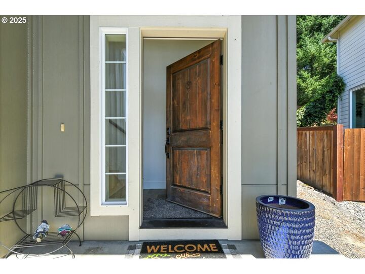 Property Photo: 698 51st St WA 98671