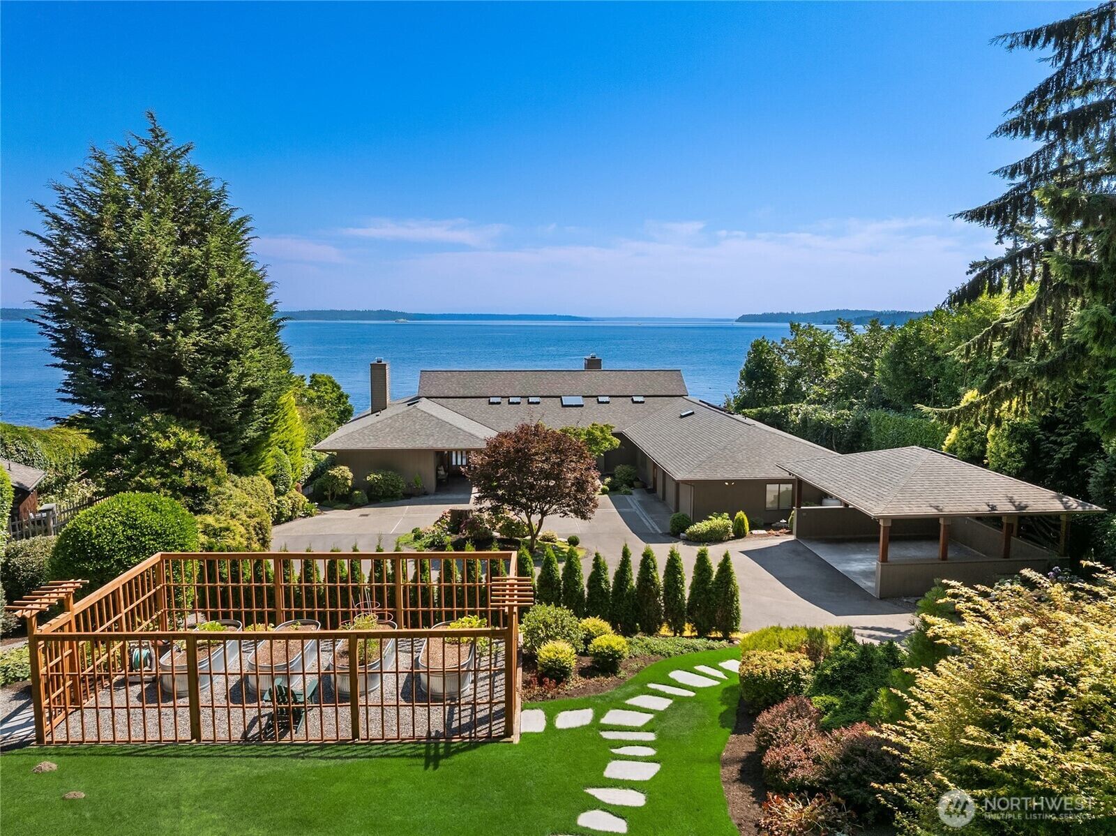 Property Photo: 1850 Beans Bight Road NE WA 98110