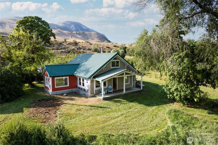 391  Twisp-Carlton Road  Carlton WA 98814 photo