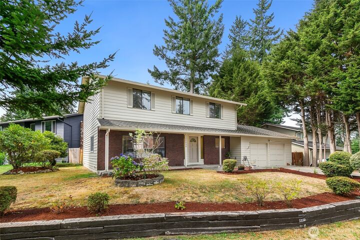 Property Photo:  14026  62nd Place W  WA 98026 