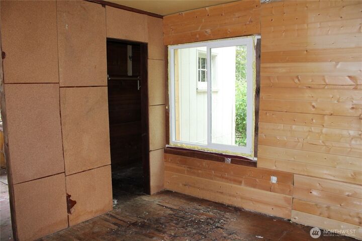 Property Photo:  1026  May Avenue  WA 98584 