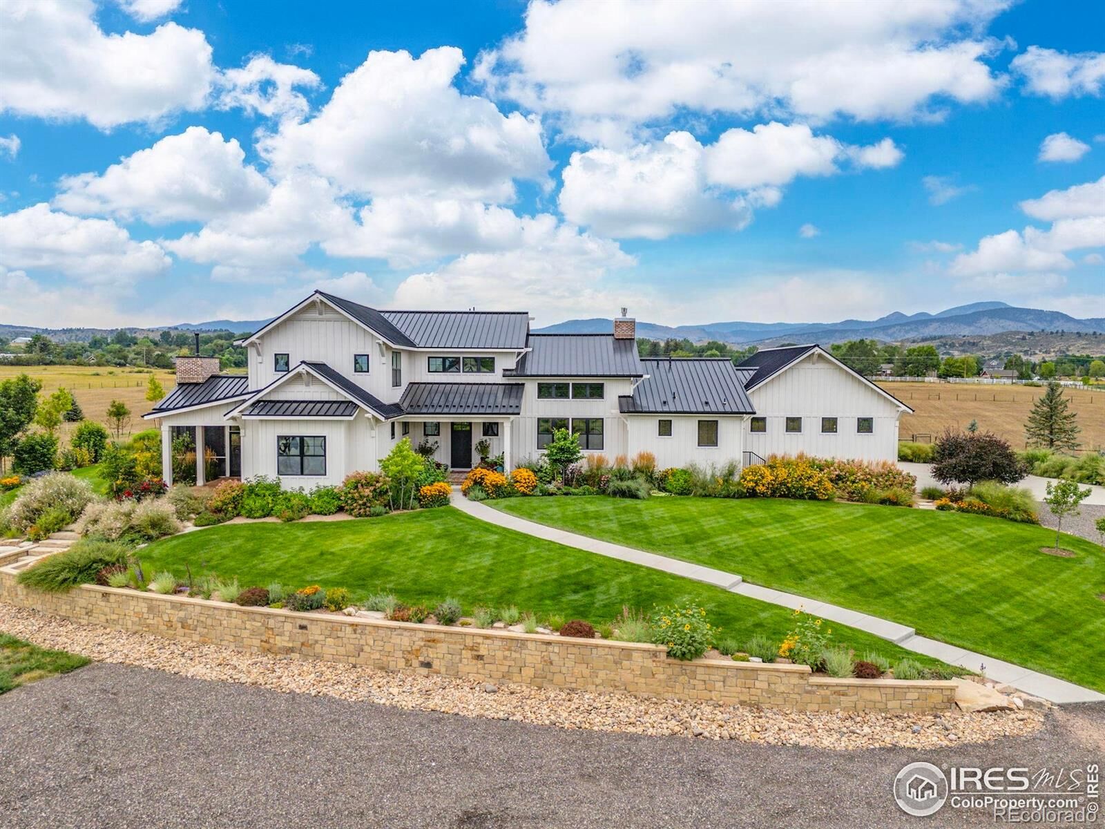 Property Photo: 5794 Jackdaw Drive CO 80537