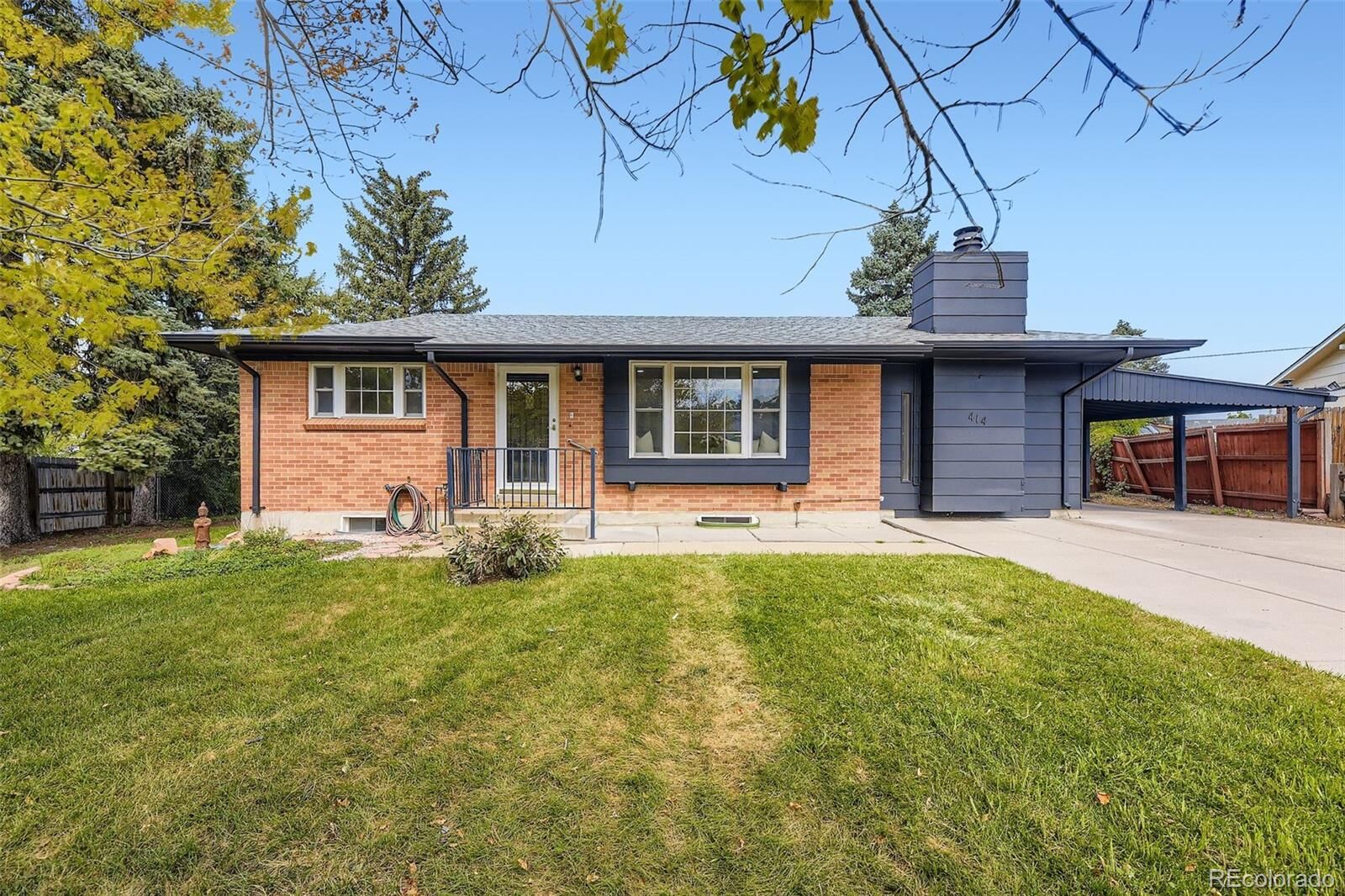 Property Photo:  414 S Worchester Way  CO 80012 