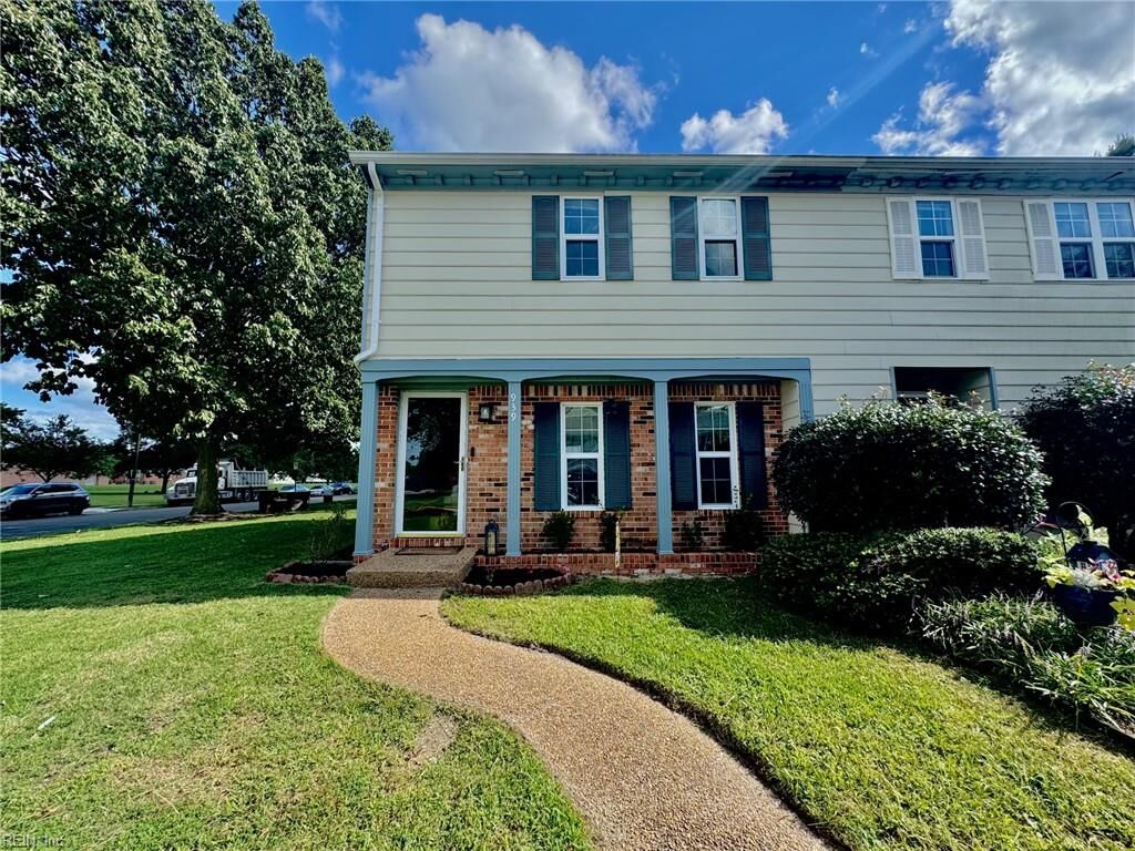 Property Photo: 939 Seabreeze Ct VA 23320