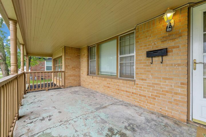 Property Photo: 605 S Mission KS 67207