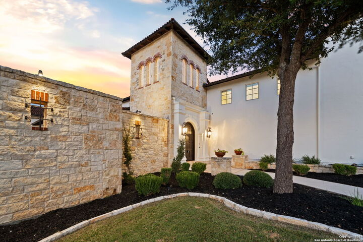Property Photo: 239 Lismore TX 78260