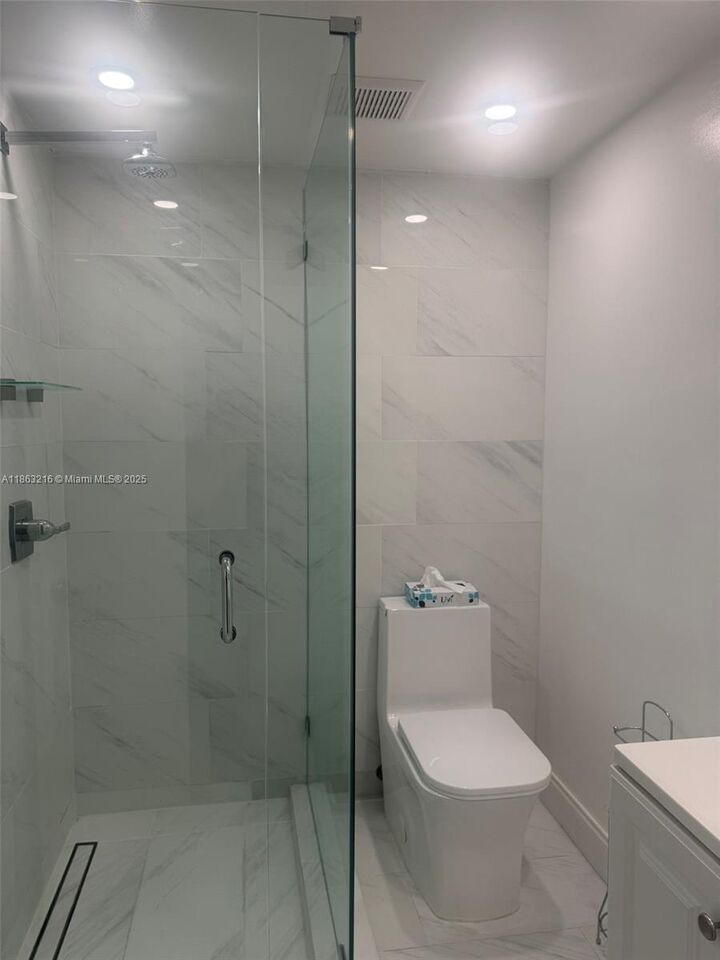 Property Photo: 331 Patio Village Ter FL 33326