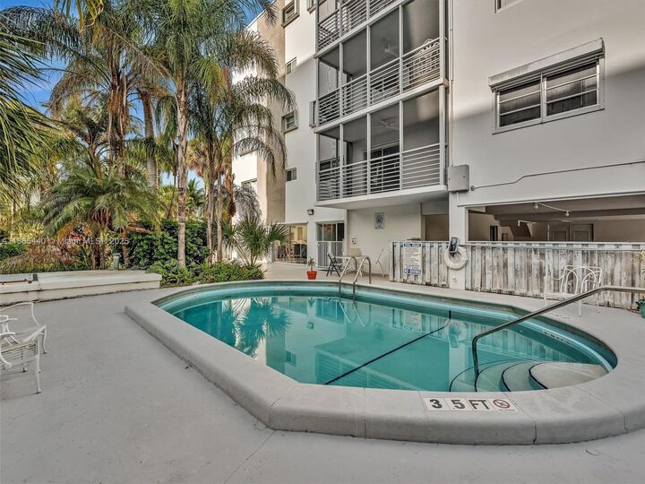 Property Photo: 301 Sunrise Dr 1dw FL 33149