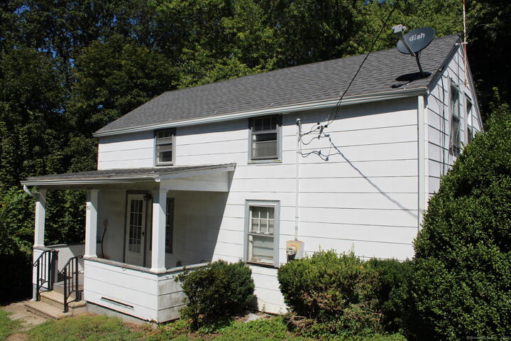 Property Photo:  50 Oak Street  CT 06418 