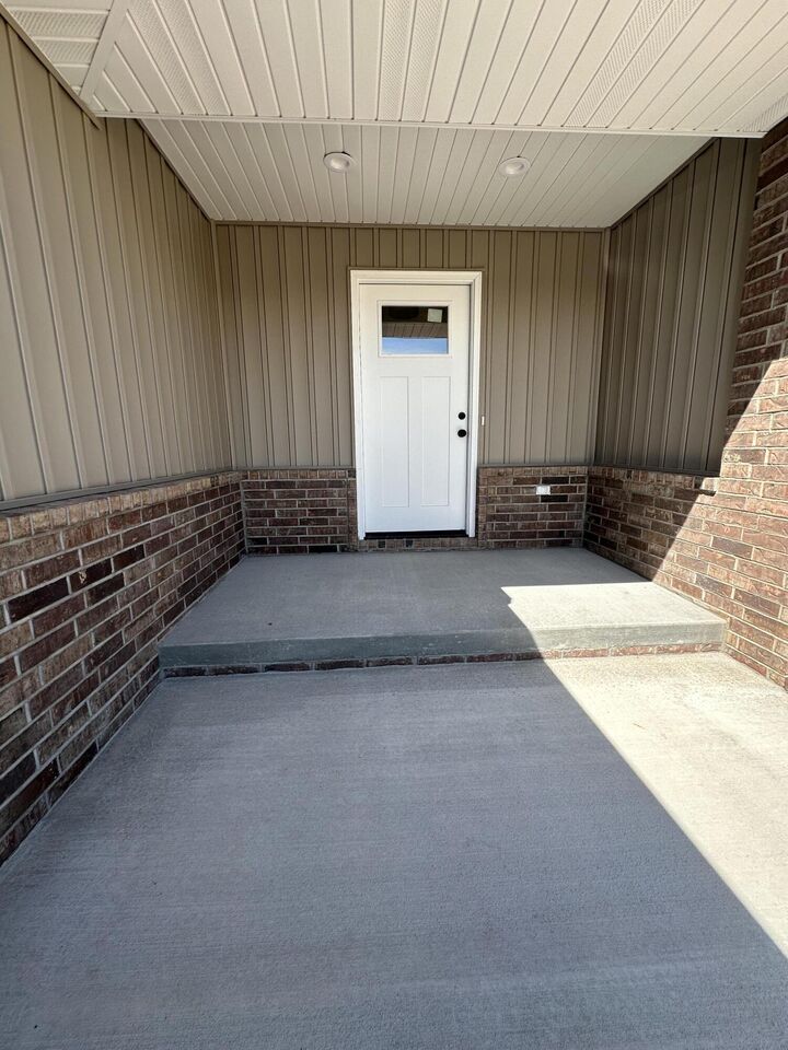Property Photo: 41 Whitley Lane MO 65708