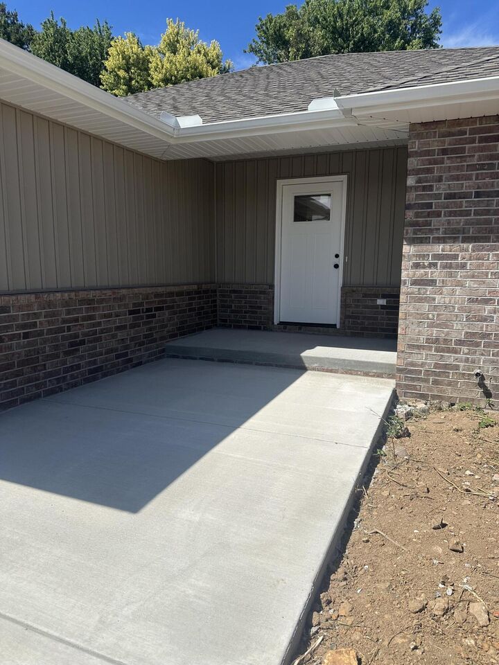 Property Photo: 41 Whitley Lane MO 65708