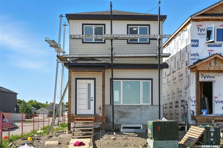Property Photo: 1509 Richardson Road 117 SK S7L 4E1