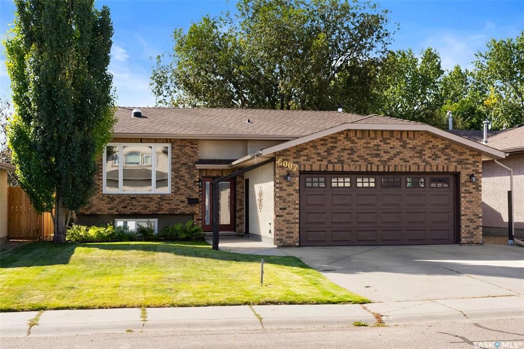 Property Photo: 6007 Ehrle Crescent SK S4X 4C8