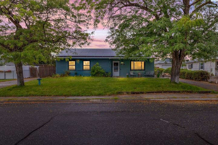 1305 Acacia Ave  Richland WA 99354 photo