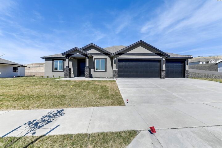 6198 W 30th Pl  Kennewick WA 99338 photo