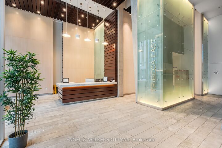 Property Photo: 40 Nepean Street 907 ON K2P 0X5