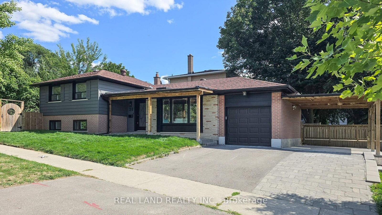 Photo de la propriété:  38 Cresthaven Drive  ON M2H 1M1 