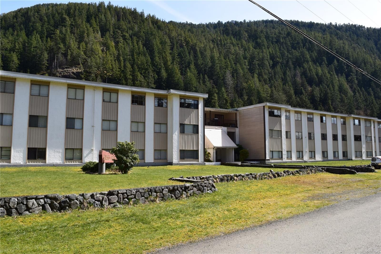 Property Photo: 651 Maquinna Dr N 216 BC V0P 1X0