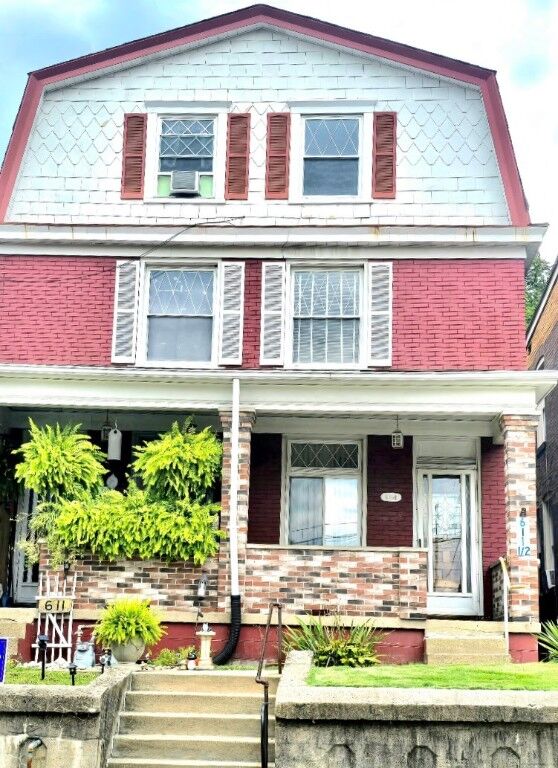 Property Photo: 611 & 611 1/2 Sixth Street PA 15085