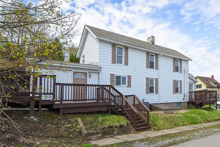 Property Photo: 509 Division Avenue PA 16117