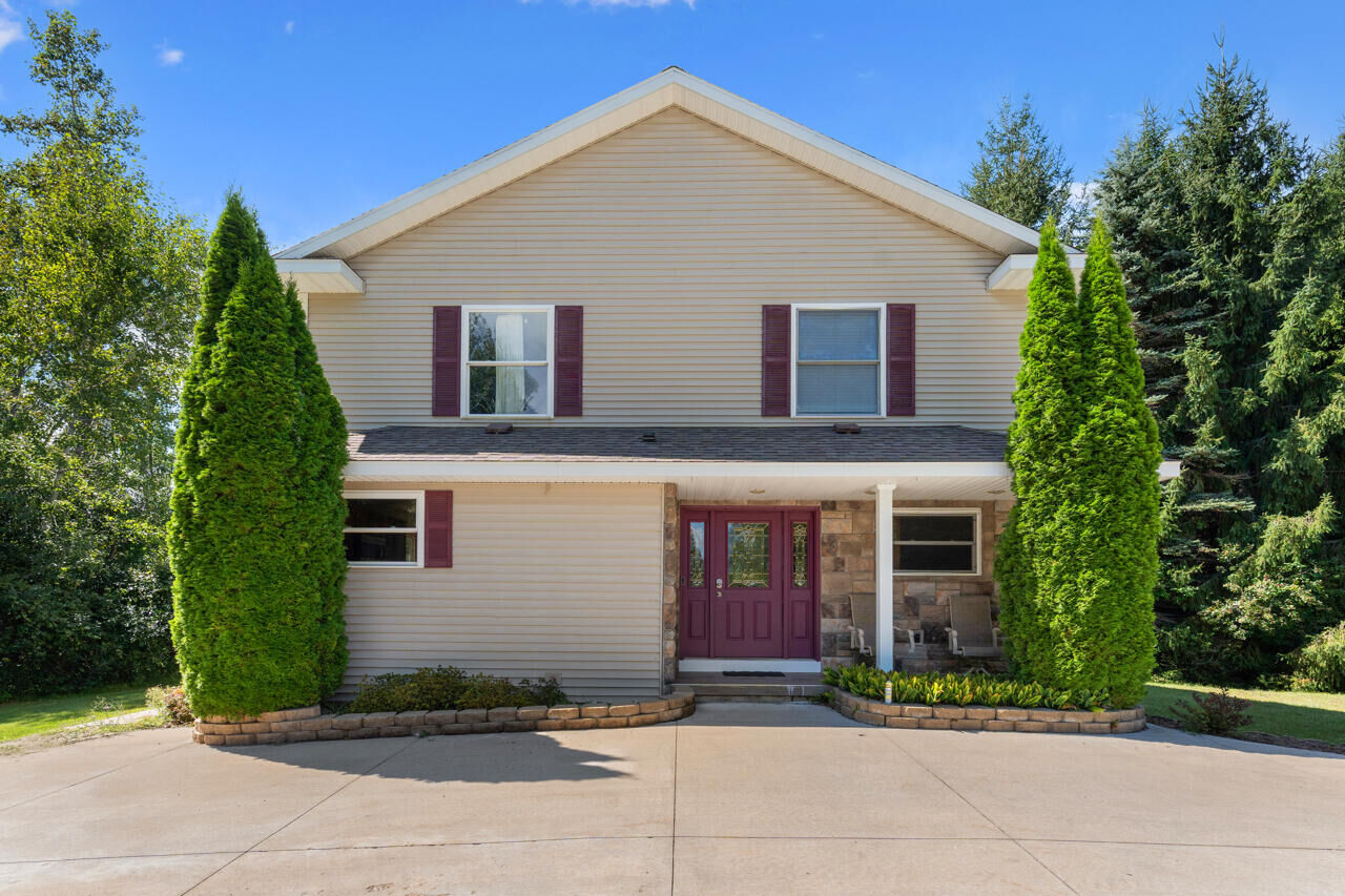 Property Photo:  1320 Joseph Road  MI 49707 